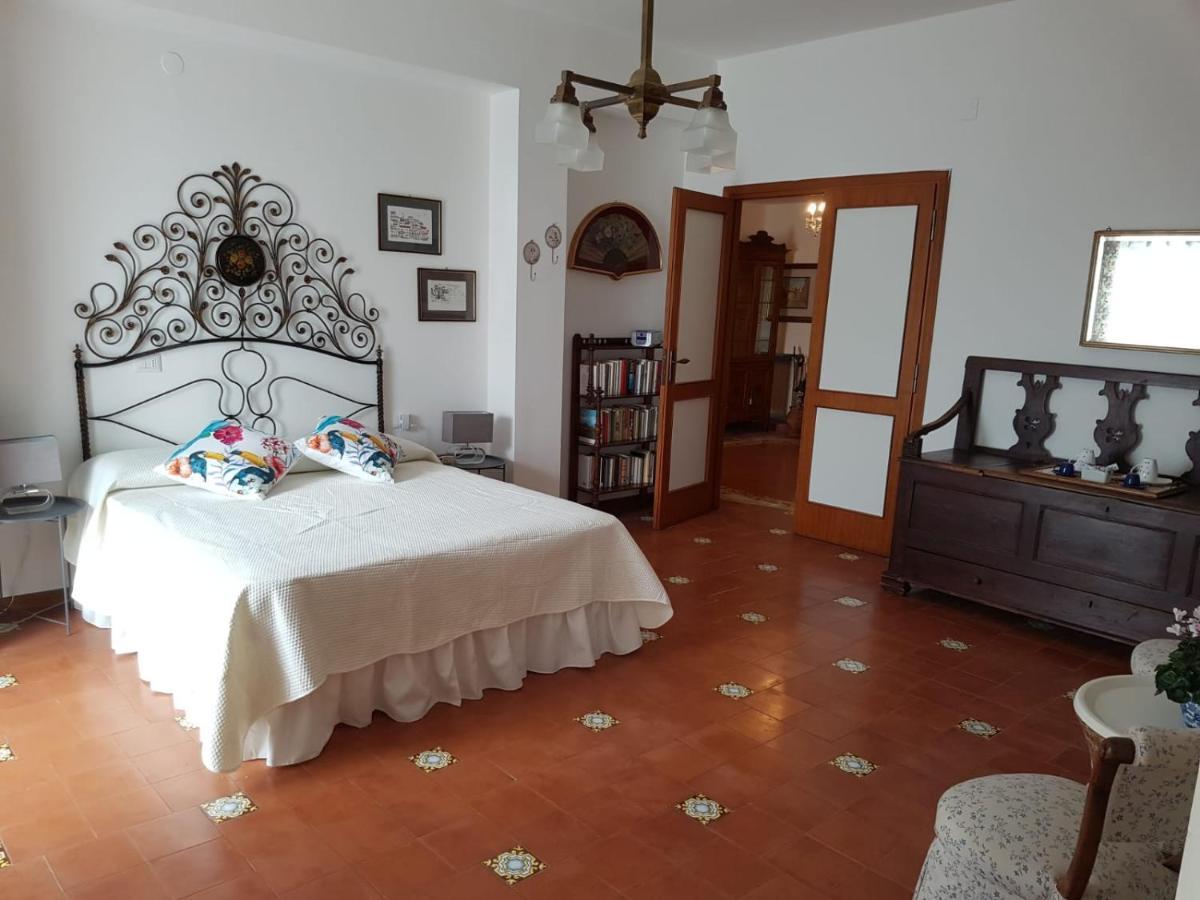 La Terrazza Di Anna Hotel Sassari Ngoại thất bức ảnh