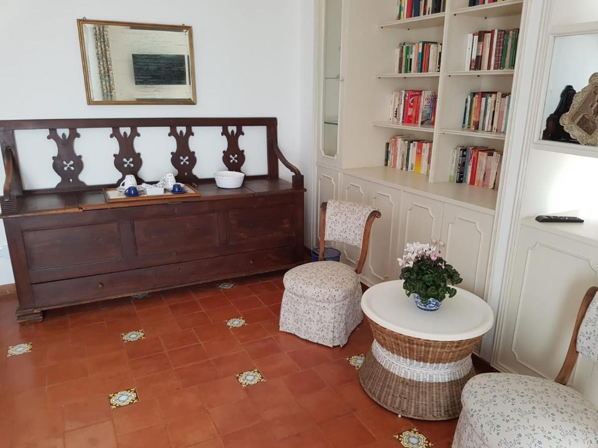 La Terrazza Di Anna Hotel Sassari Ngoại thất bức ảnh