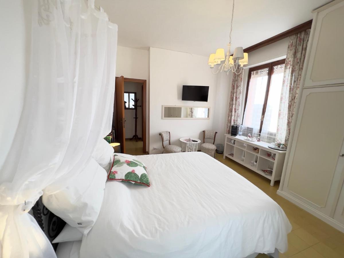 La Terrazza Di Anna Hotel Sassari Ngoại thất bức ảnh
