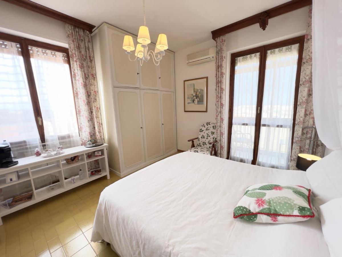 La Terrazza Di Anna Hotel Sassari Ngoại thất bức ảnh