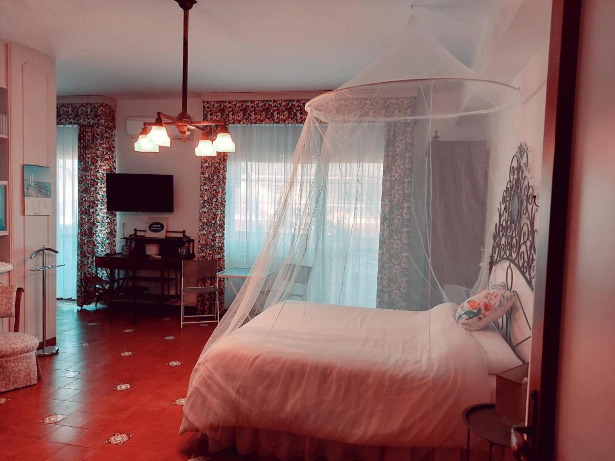 La Terrazza Di Anna Hotel Sassari Ngoại thất bức ảnh